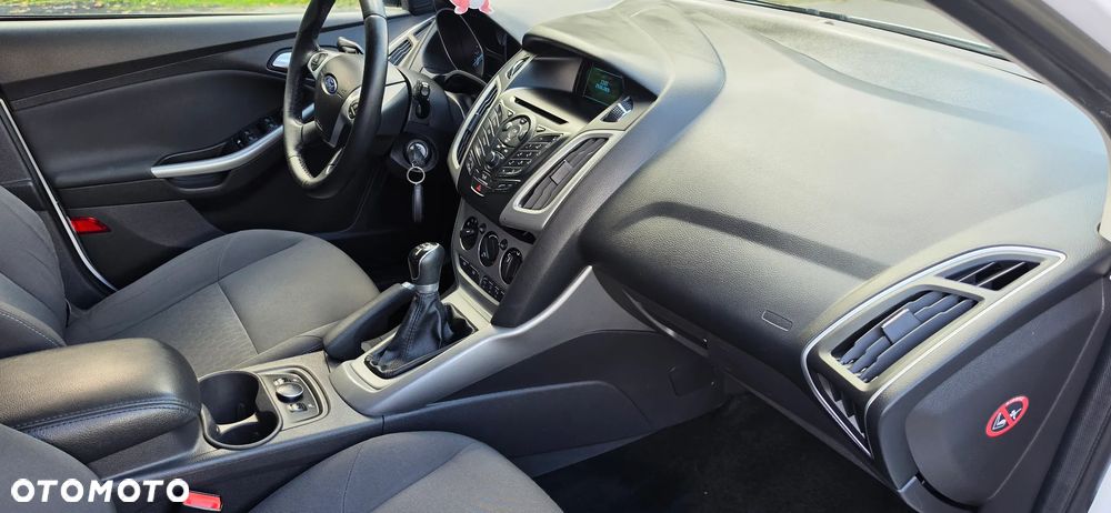 Ford Focus 1.0 EcoBoost Start-Stopp-System SYNC Edition - 18