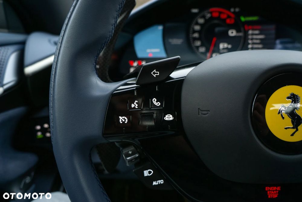 Ferrari Roma Spider - 29