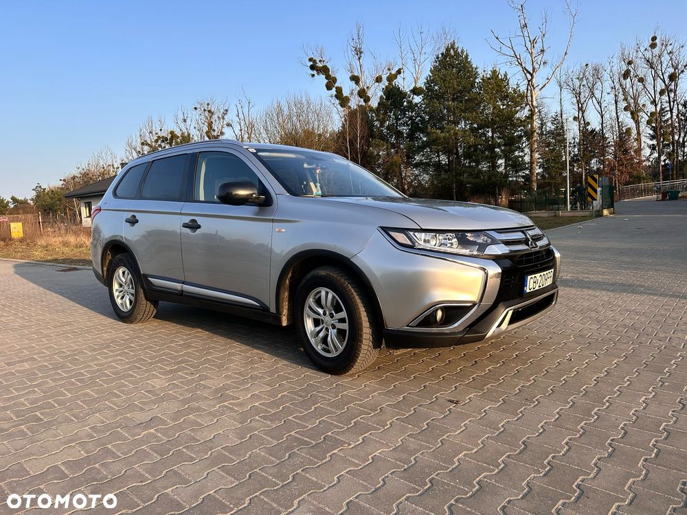 Mitsubishi Outlander - 23