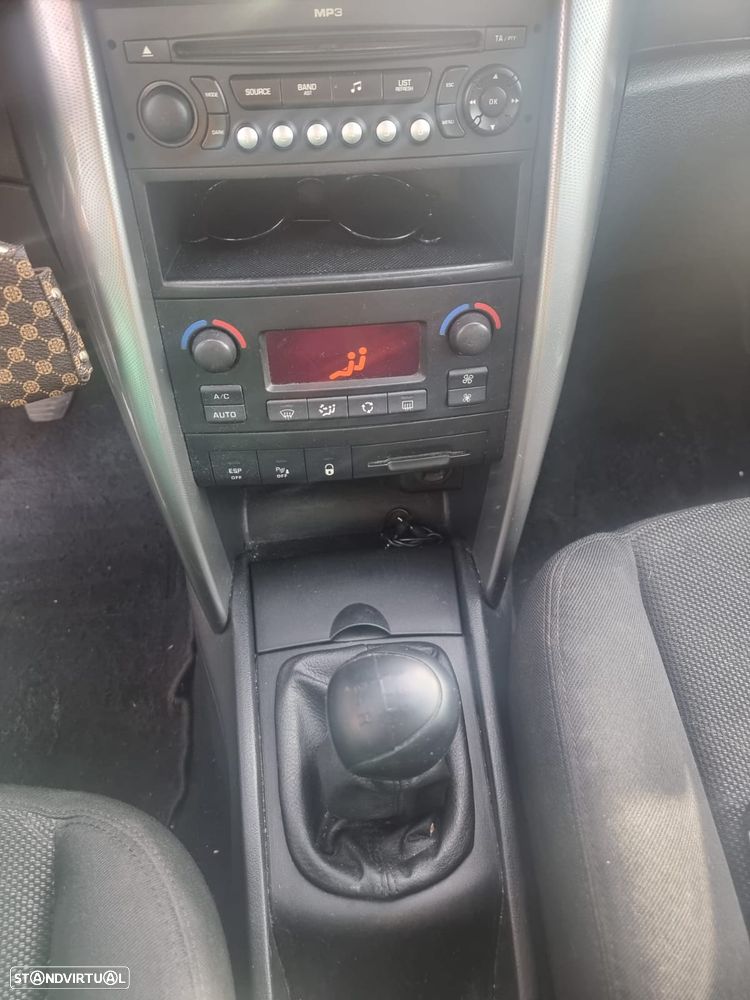 Peugeot 207 1.6 THP 16V GT - 7