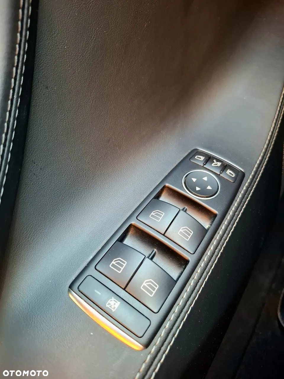 Tesla Model S - 16