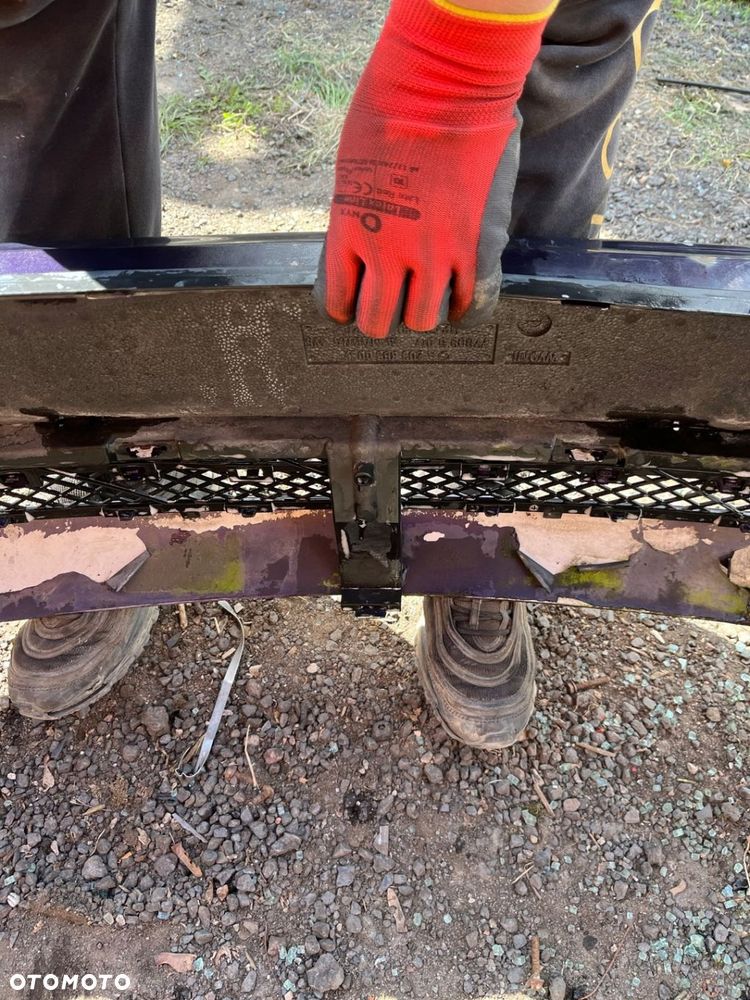 mercedes c-klasa w203 zderzak przód przedni - 12