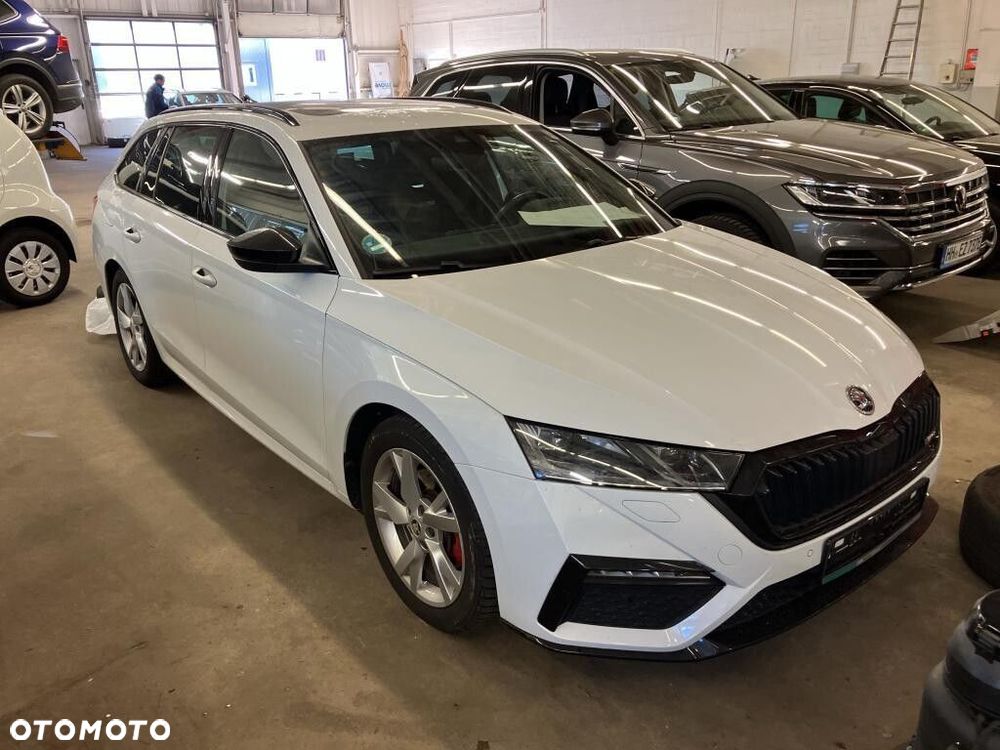 Skoda Octavia 2.0 TDI RS DSG - 3