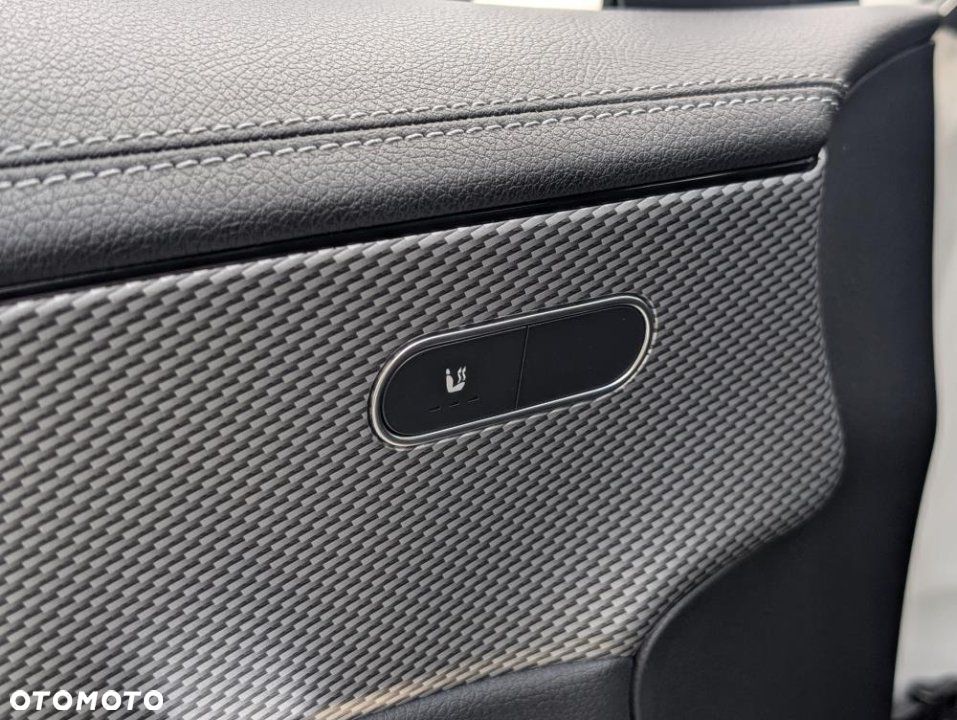 Mercedes-Benz CLA - 10