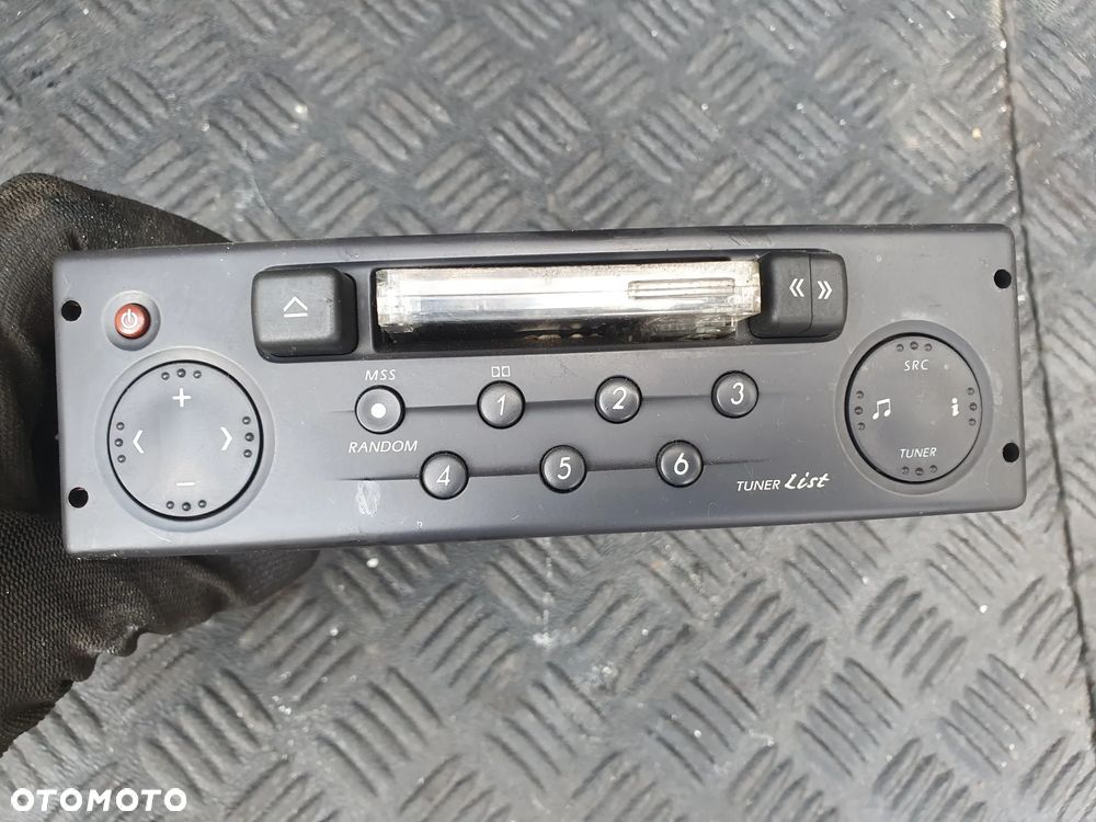 RADIO KASETA KASETOWE RENAULT LAGUNA II   8200002606 - 1