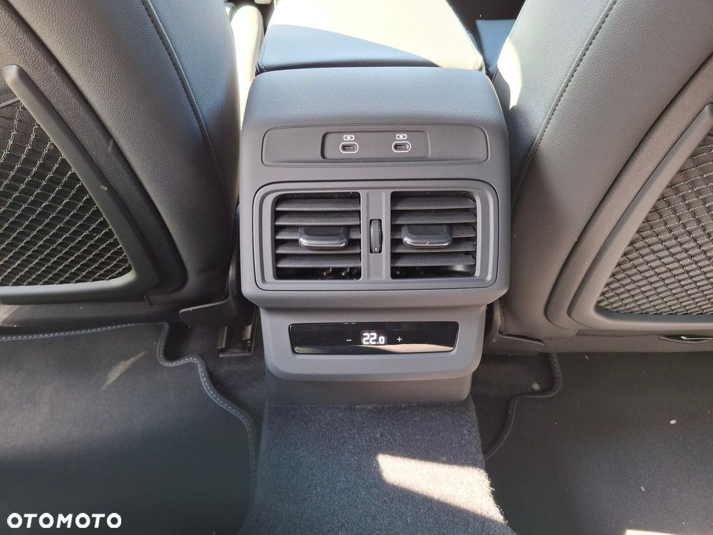 Audi Q5 Sportback - 18