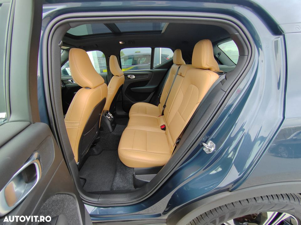 Volvo XC 40 Recharge T5 Twin Engine AT7 Inscription - 13