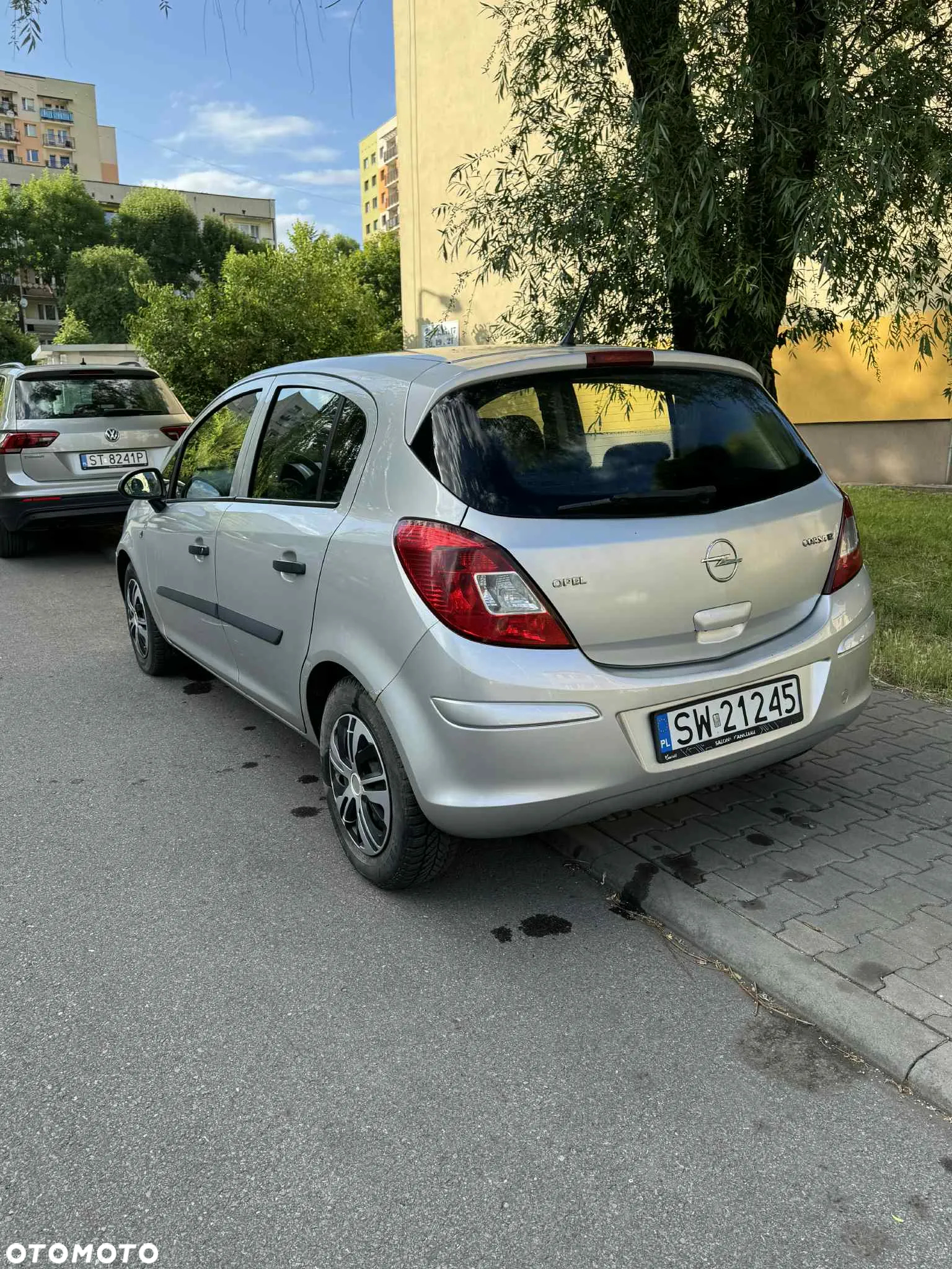 Opel Corsa 1.2 16V Cosmo - 4
