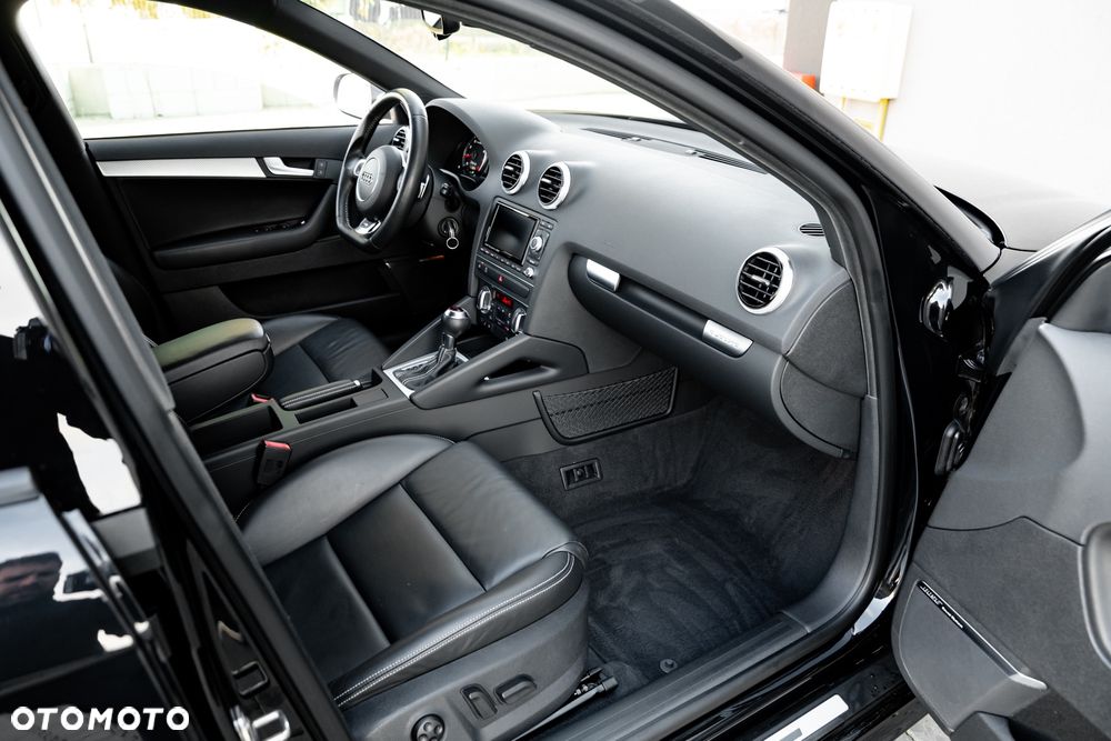 Audi RS3 Sportback - 23