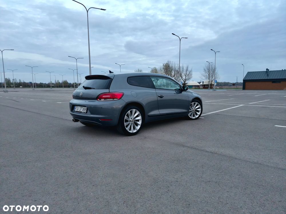 Volkswagen Scirocco 2.0 TDI DSG GTS - 5