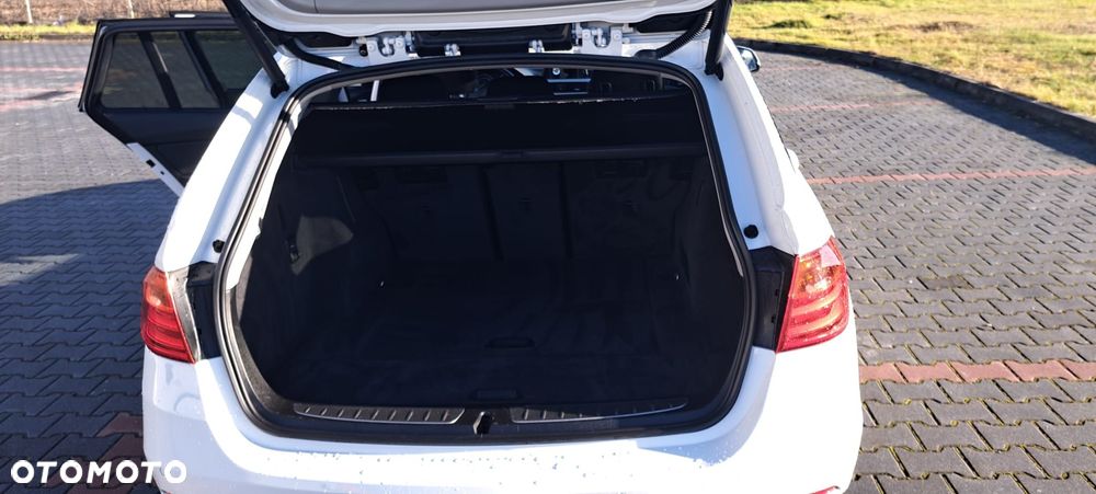 BMW Seria 3 318d - 17