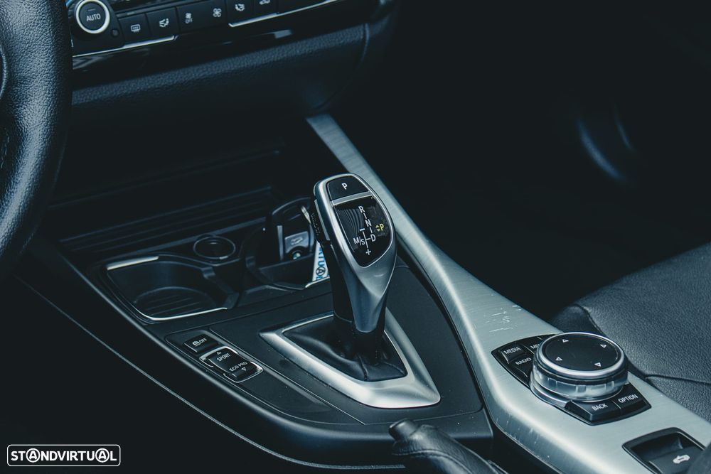BMW 220 d Aut. Luxury Line — fotografia 24