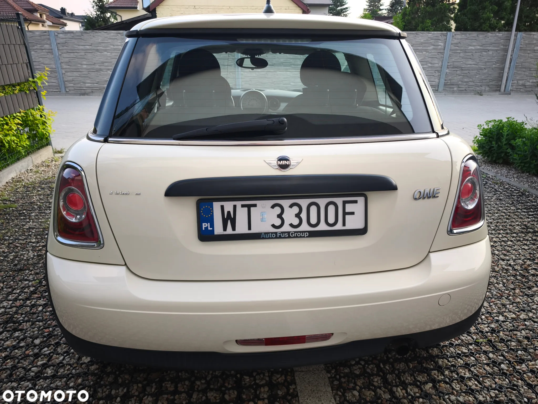 MINI ONE Standard - 6