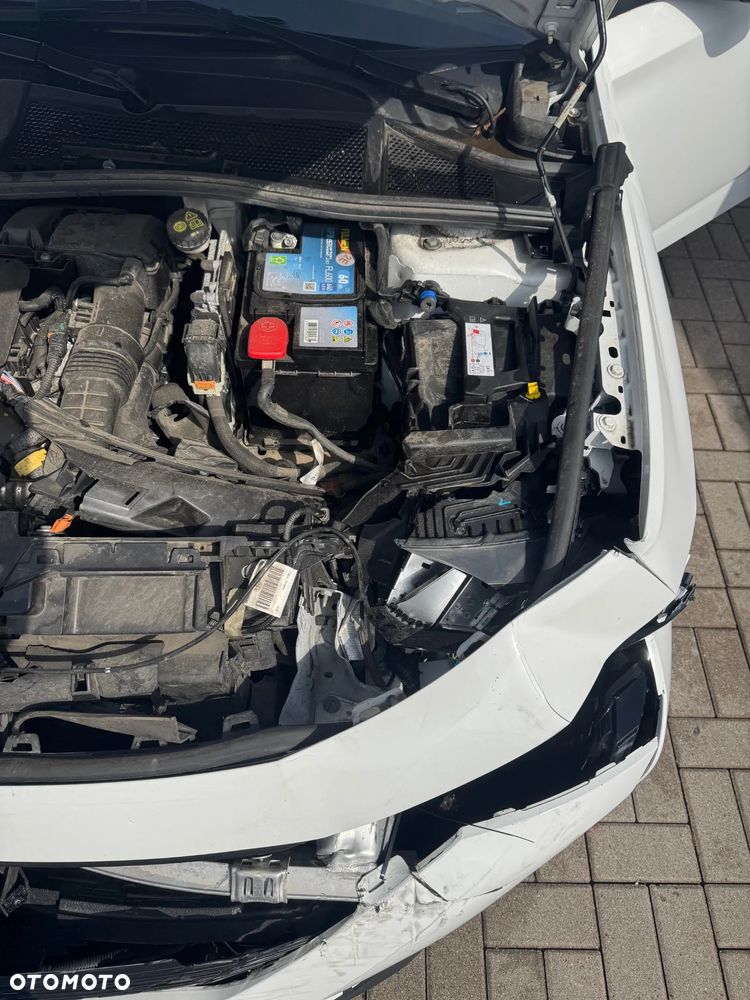 Peugeot 308 BlueHDi 130 EAT8 Allure - 20