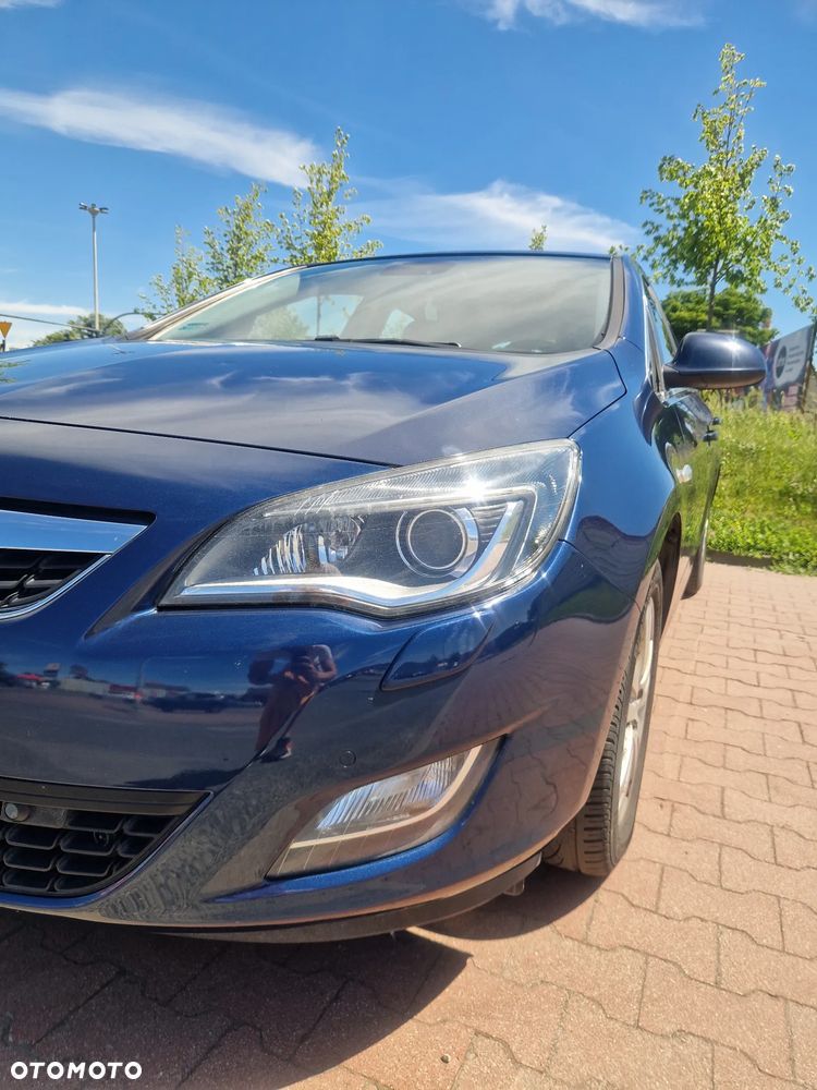 Opel Astra 1.4 T Cosmo - 13