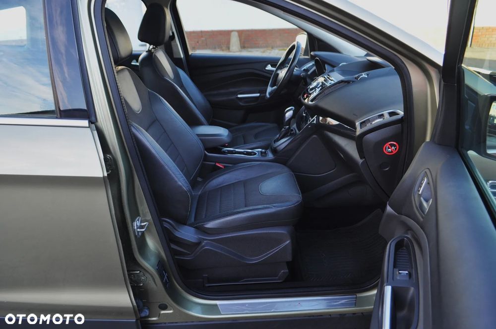 Ford Kuga 1.6 EcoBoost 4WD Titanium Plus - 27