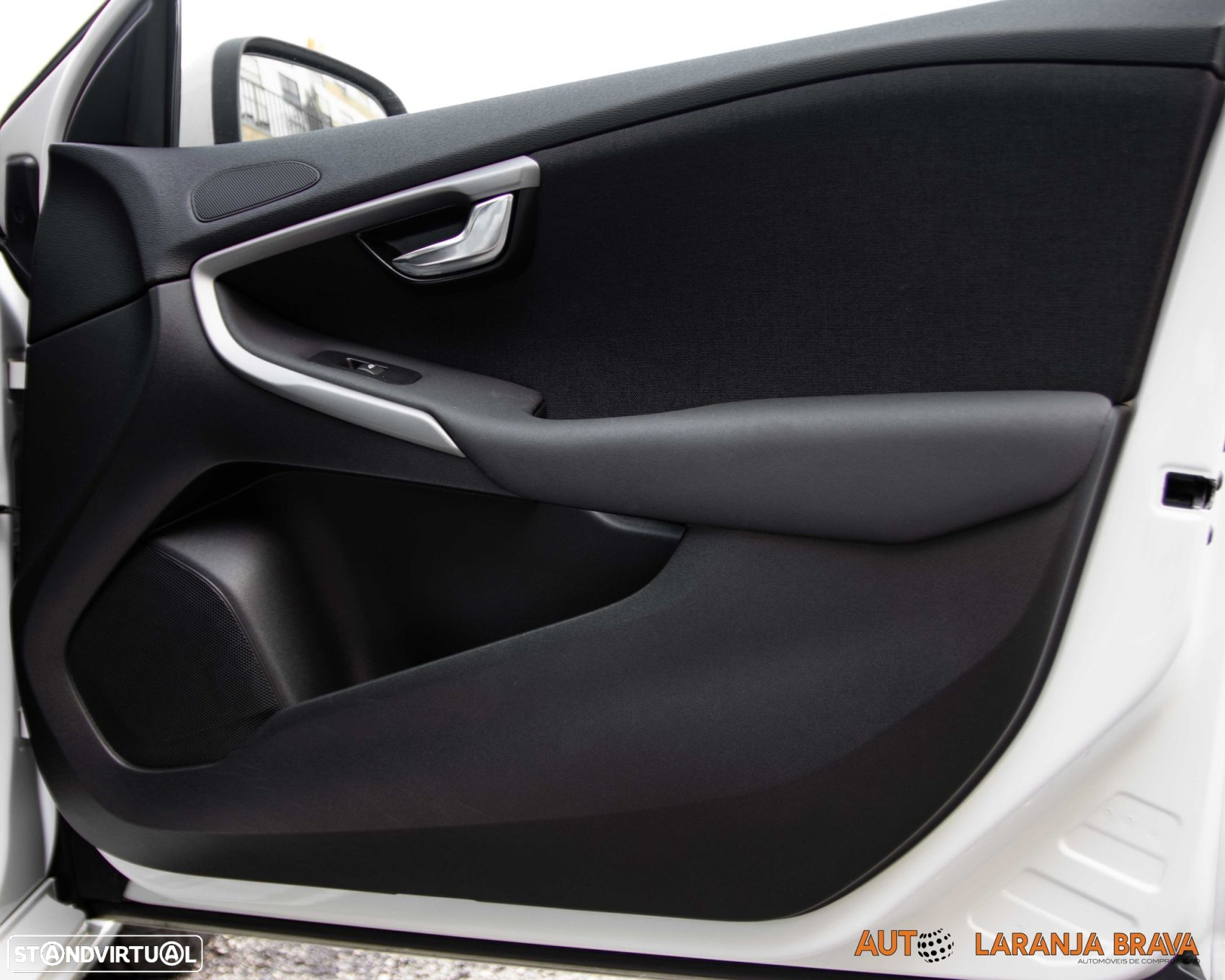 Volvo V40 2.0 D2 Summum Geartronic - 28