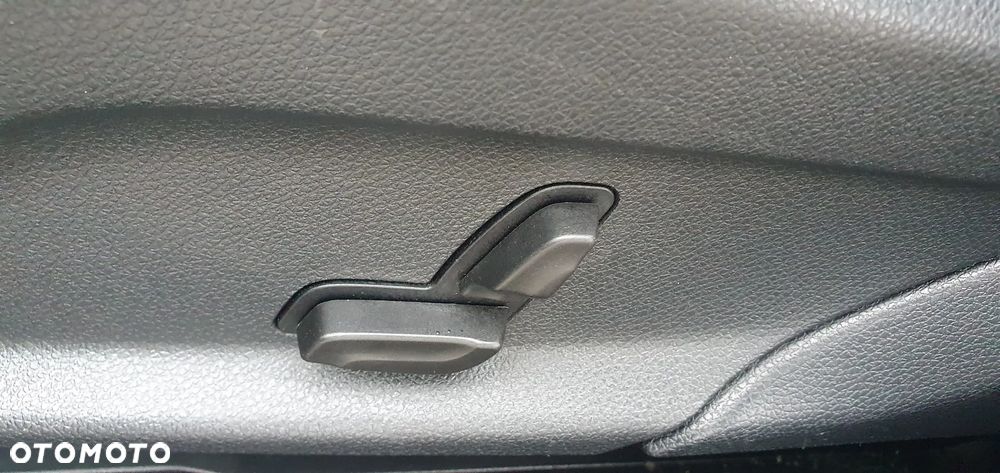 Mercedes-Benz GLC - 15