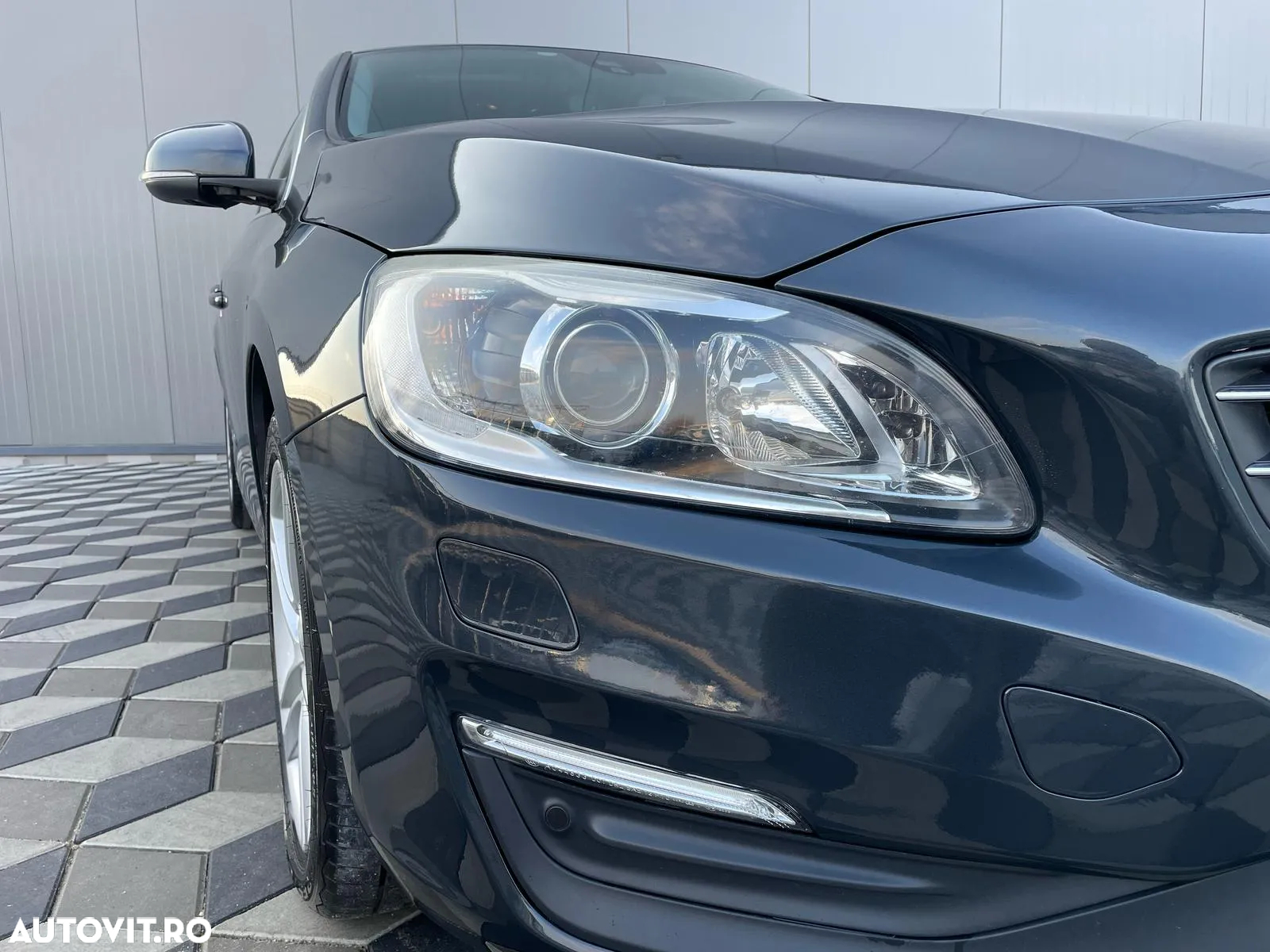 Volvo V60 D3 Geartronic Momentum Pro - 13