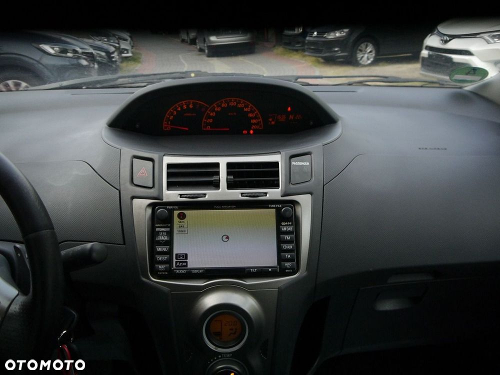 Toyota Yaris 1.33 Sol MM - 25