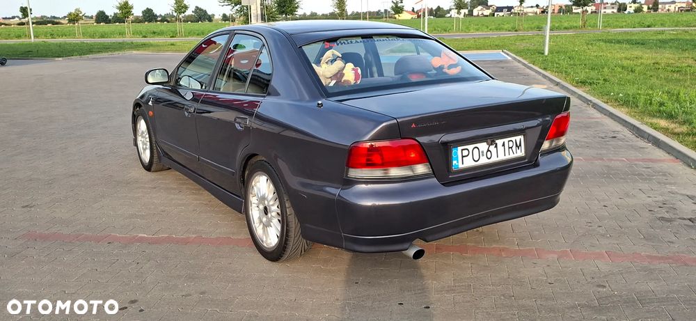 Mitsubishi Galant - 5