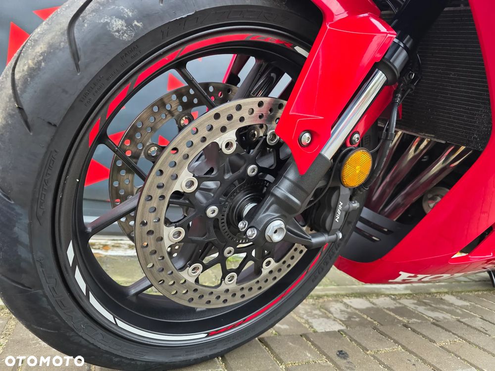 Honda CBR - 14