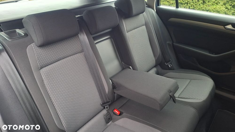 Volkswagen Passat 2.0 TDI EVO Essence - 14