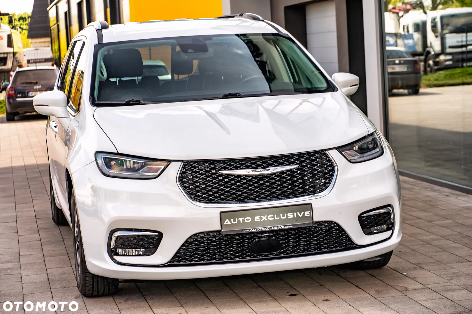 Chrysler Pacifica - 20