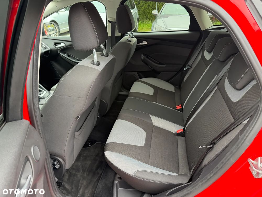 Ford Focus 1.6 EcoBoost Trend Sport - 26