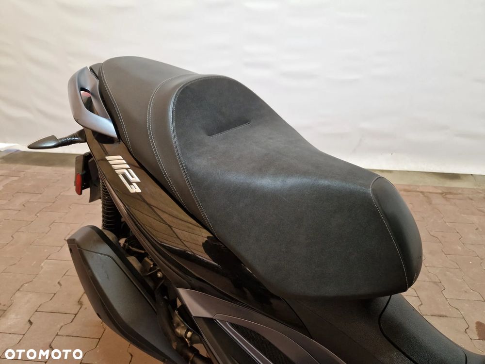 Piaggio MP-3 - 30