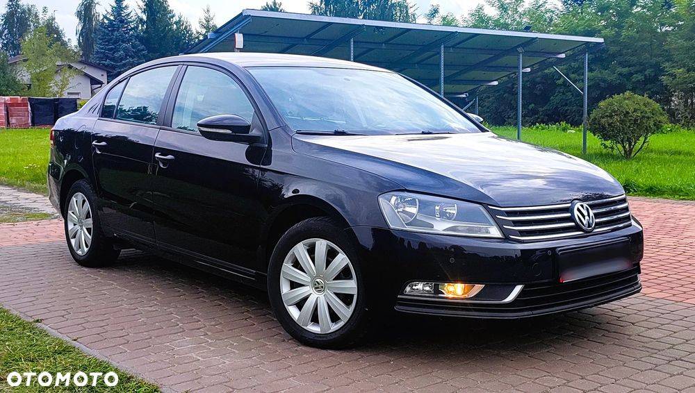 Volkswagen Passat 1.6 TDI DPF BlueMot Trendline - 4