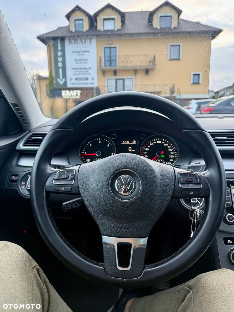 Volkswagen Passat Variant 2.0 TDI 4Motion DSG BlueMotion Tech R-Line - 28