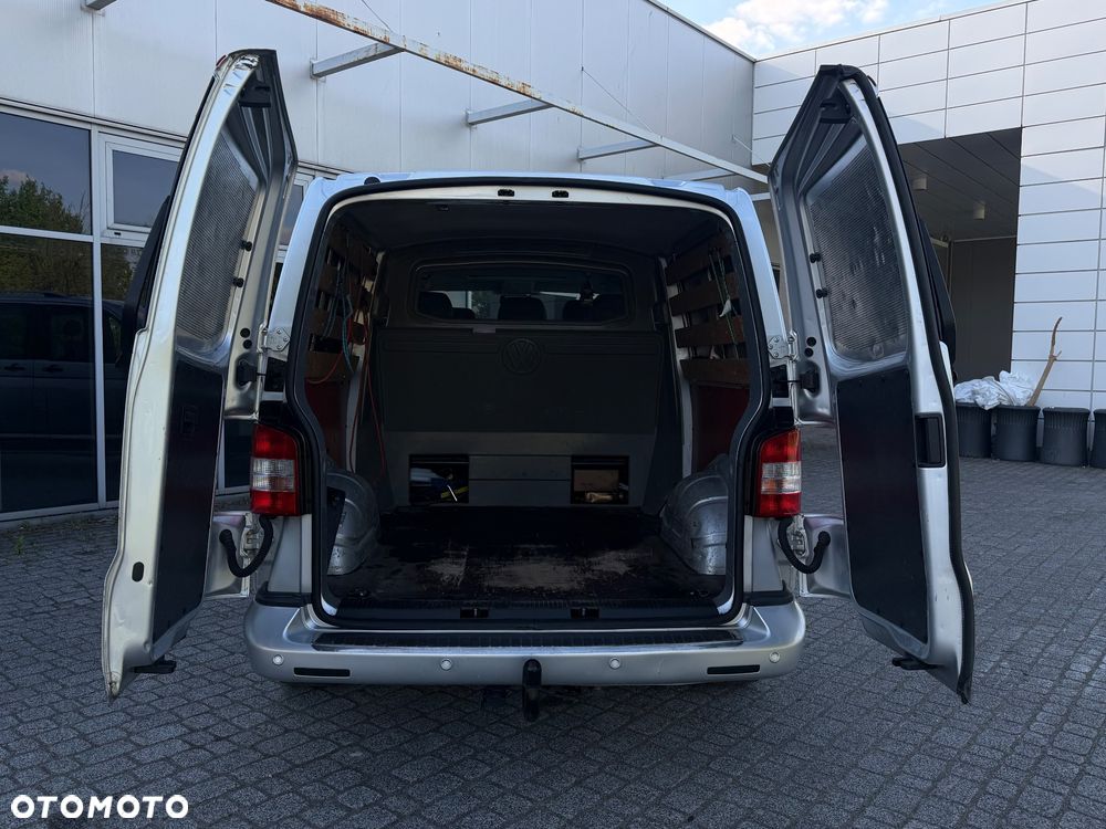 Volkswagen Transporter - 18