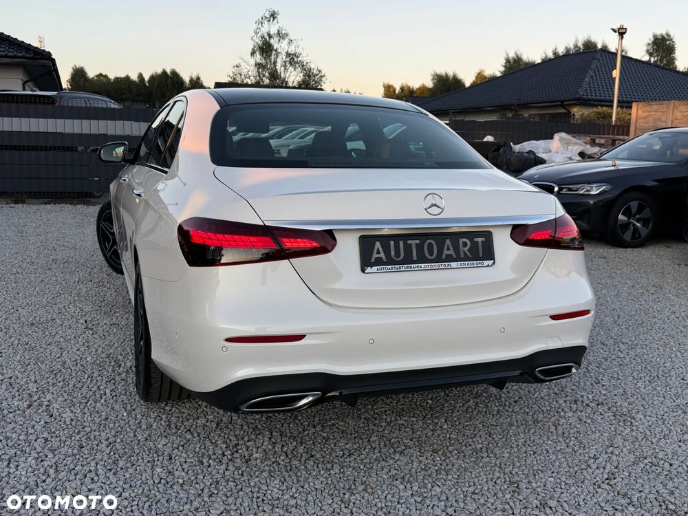 Mercedes-Benz Klasa E 220 d 4Matic T 9G-TRONIC AMG Line - 13