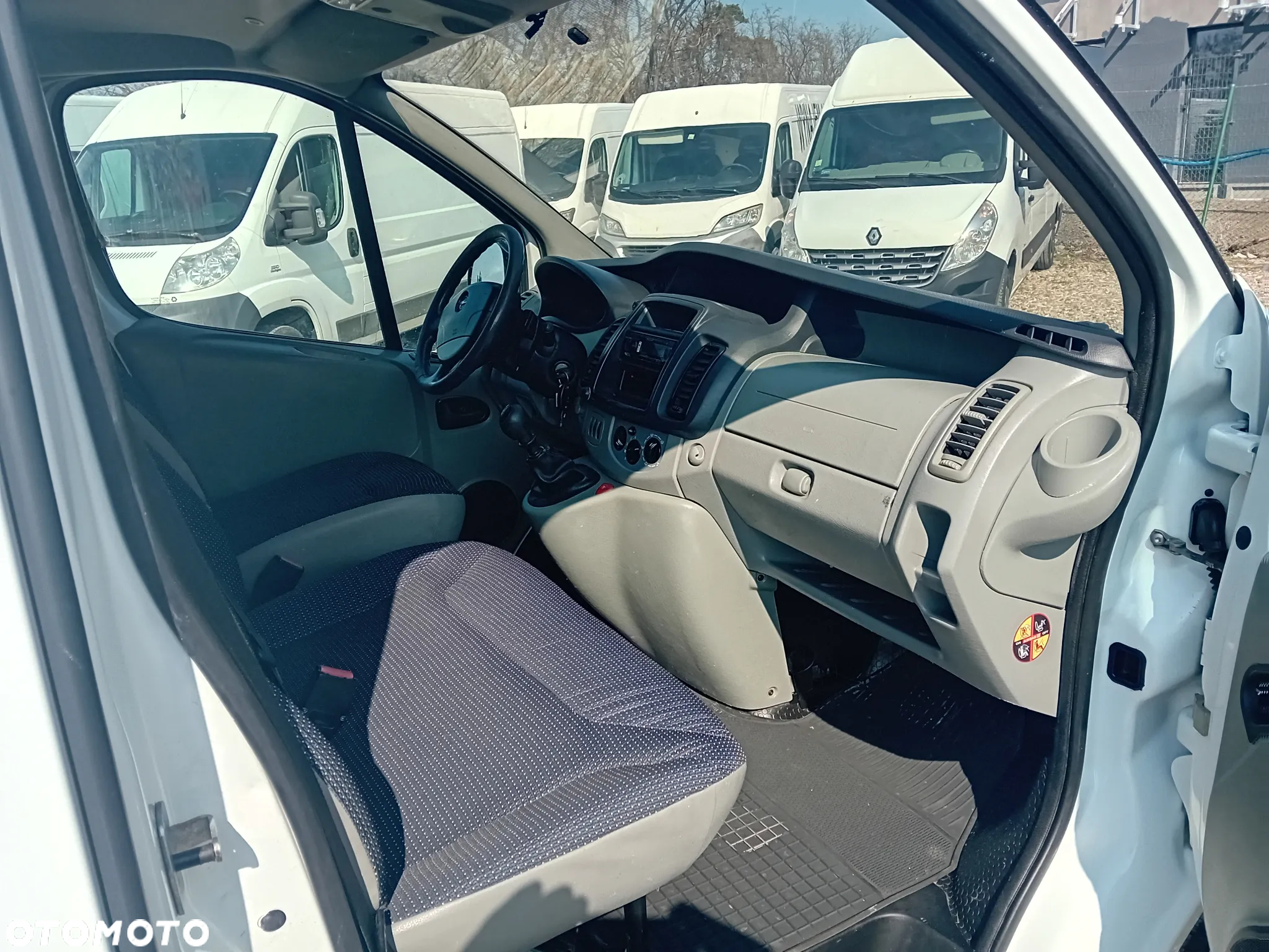 Opel Vivaro - 14