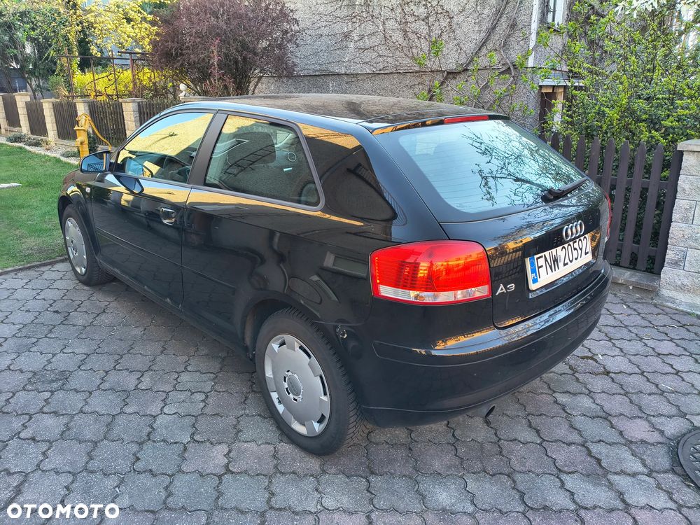 Audi A3 3-drzwiowe 1.6 Ambition - 7