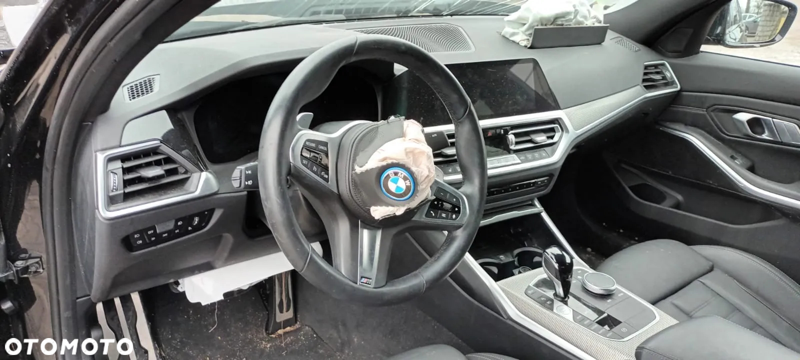 BMW Seria 3 330e M Sport sport - 11