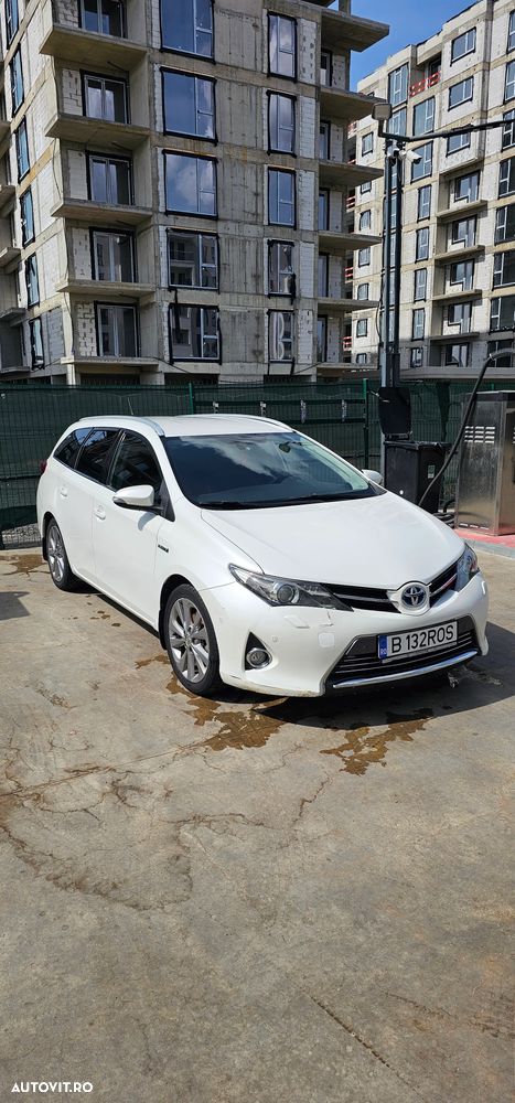 Toyota Auris - 2