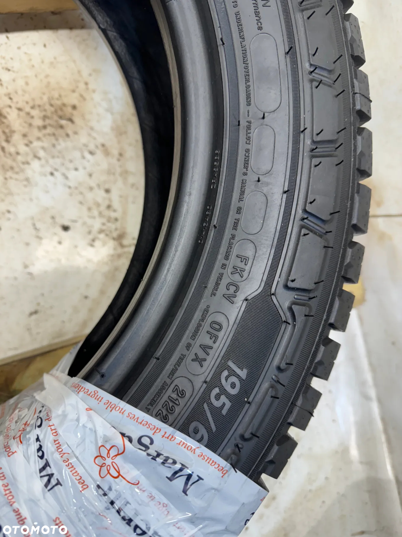 OP-1 195/65R16C 104/102R MICHELIN AGLIS CROSS CLIMATE - 3