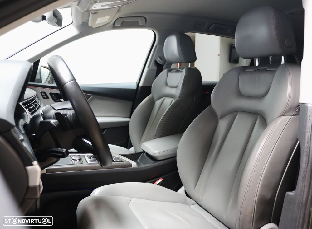 Audi Q7 3.0 TDI quattro tiptronic 7L - 15