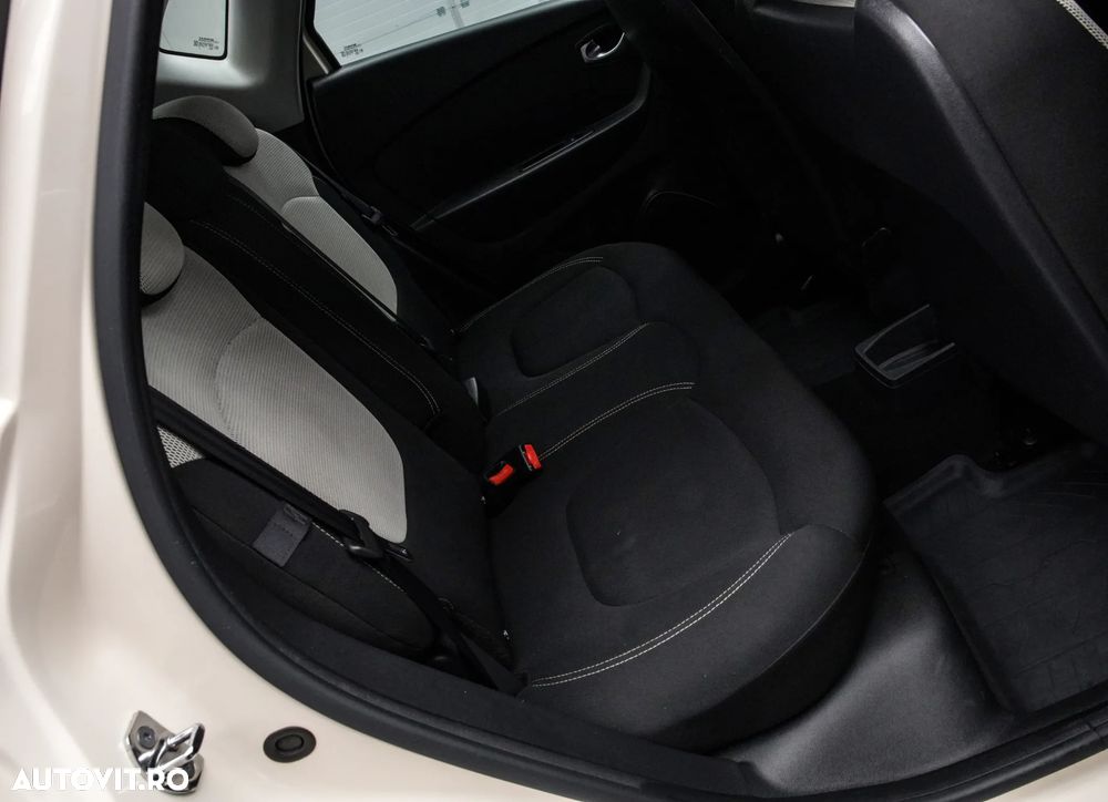 Renault Captur BLUE dCi Intens - 16