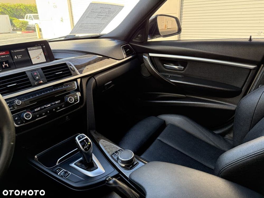 BMW Seria 3 330i xDrive Edition M Sport Shadow - 10