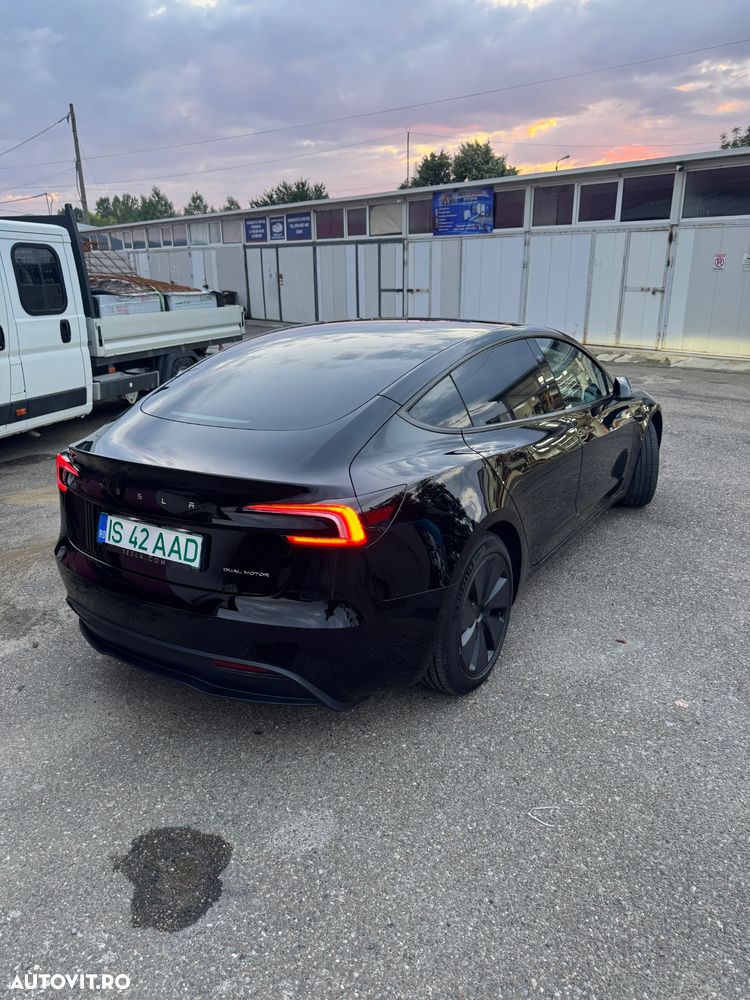 Tesla Model 3 Long Range - 8