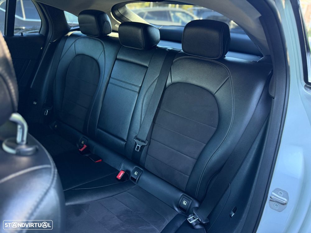 Mercedes-Benz GLC 250 d 4Matic 9G-TRONIC AMG Line - 18