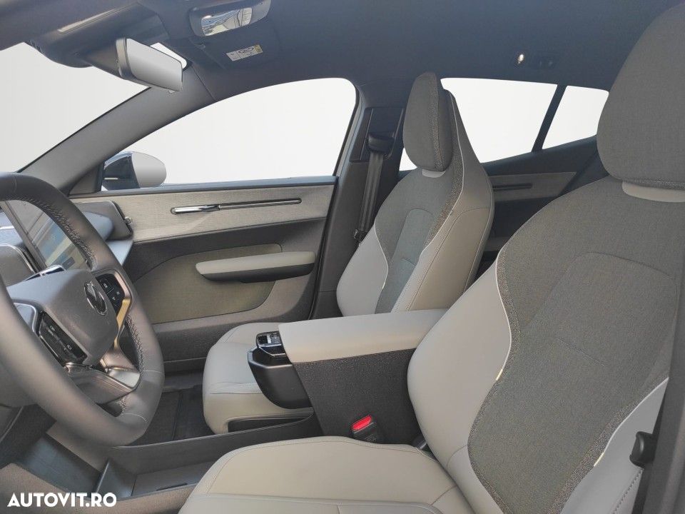 Volvo EX30 Twin Motor Performance Plus - 7