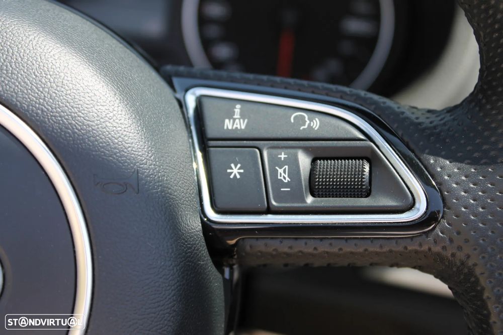 Audi A3 1.6 TDI Attraction Ultra - 28