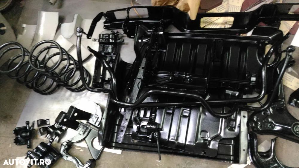 Mitsubishi Pajero - 19