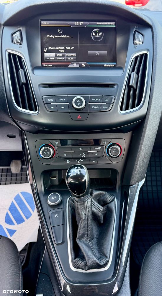 Ford Focus 1.0 EcoBoost Titanium - 19