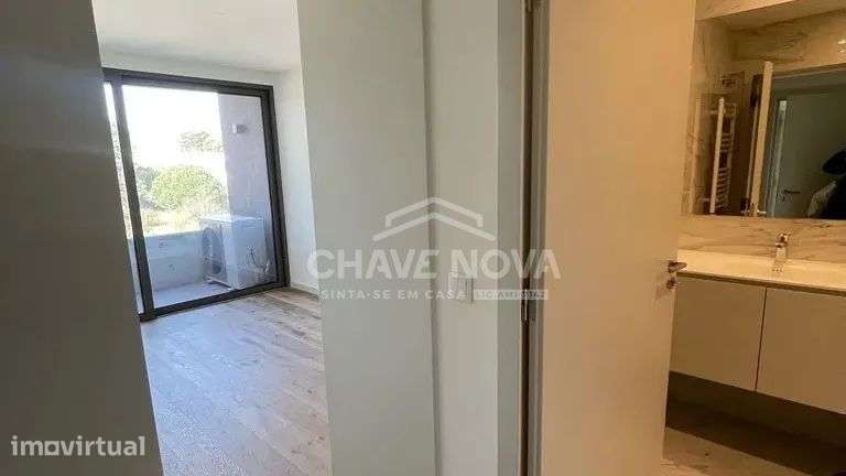 PS - Apartamento T2 - Oliveira do Douro - Grande imagem: 4/12