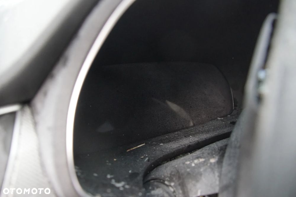 Auto na części - Renault Arkana Lift 1.3 TCE 140 KM H5H490 DW5007 TERRF 2024R Silnik Skrzynia Drzwi Błotnik Zderzak Klapa Lampa Lusterko Klamka Szyba Deska Kokpit Sterownik Moduł Czujnik Licznik Wyświetlacz Panel Kierownica - 12